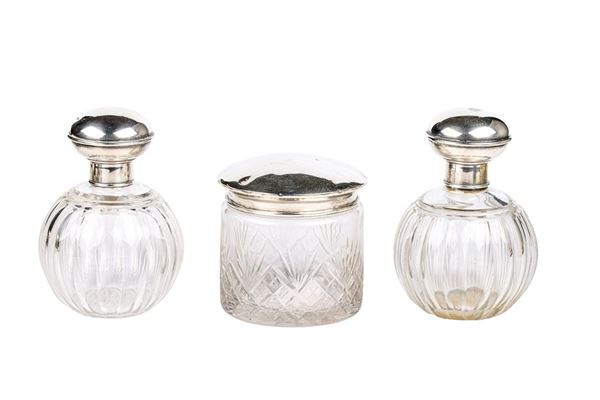 Toilet set in glass with 925 silver caps