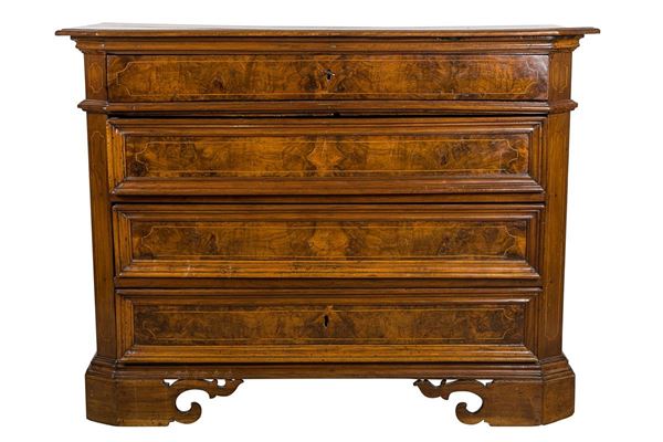 Walnut chest of drawers