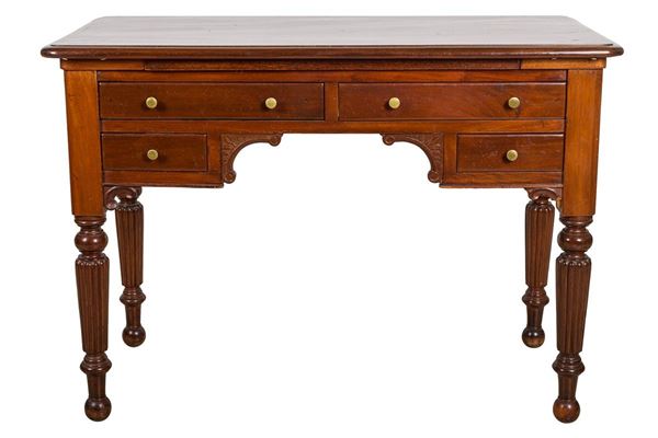 Mahogany wood desk