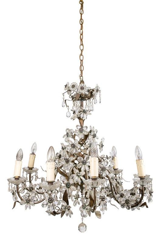 Lampadario a otto bracci