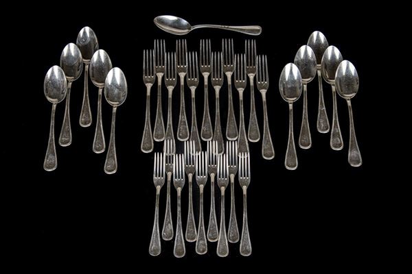Lot of 11 spoons, 11 forks and 9 dessert forks in 800 silver
