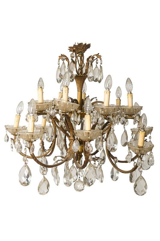 Lampadario a quattro braccia