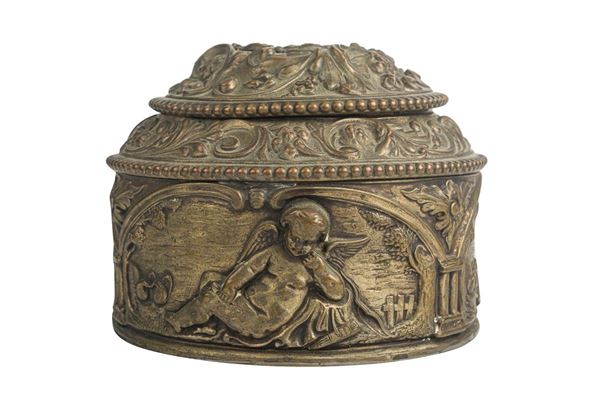 Round metal box