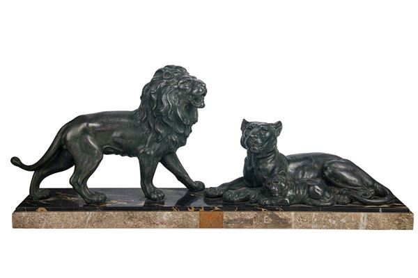 Marti Font - Lion family
