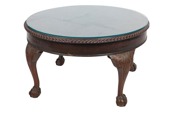Round coffee table