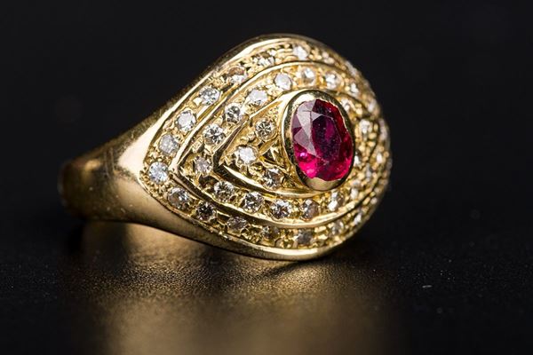 18kt yellow gold band ring