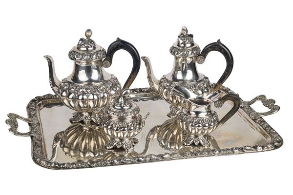 Servizio da t&#232; e caff&#232; in argento 800
