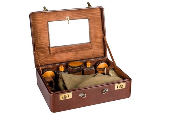 Travel necessaire