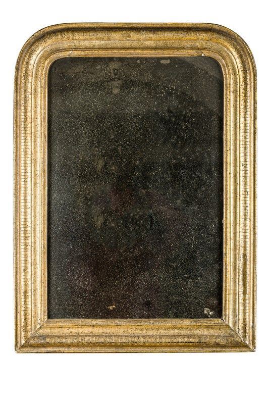 Graffiti and silver mirror