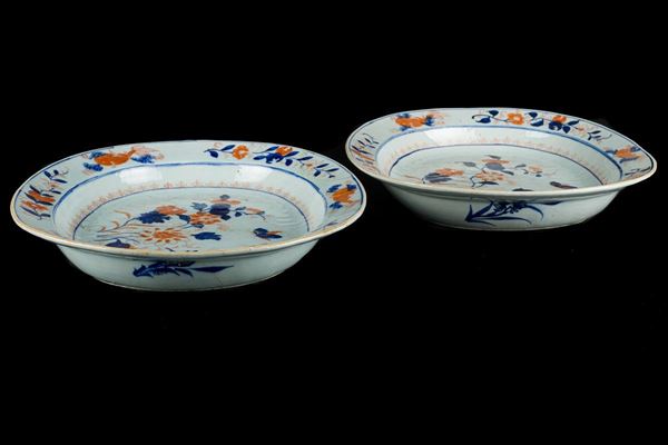 Pair of oval plates