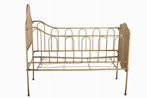 Small bed