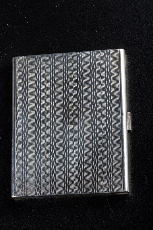 Silver cigarette holder