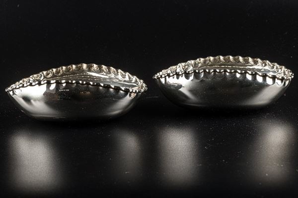 Pair of 800 silver centerpieces