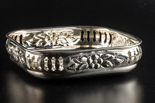 Silver centerpiece