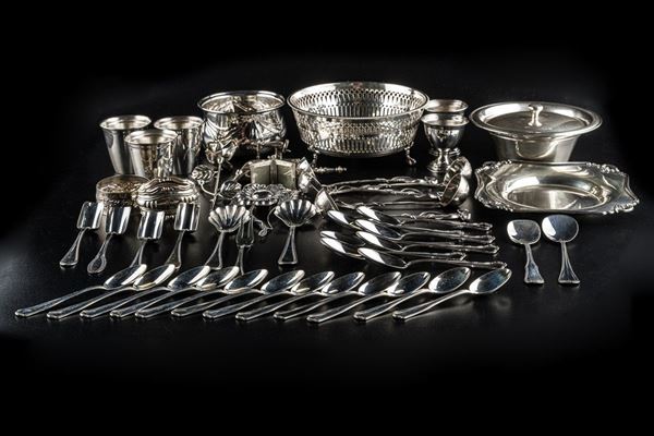 Lot of 50 pieces in silver
