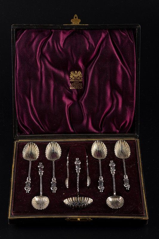 Coffee set in silver metal