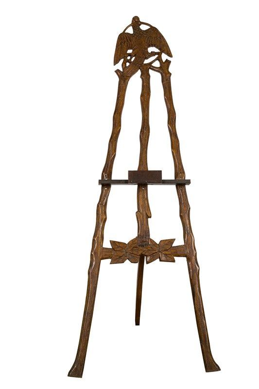 Easel