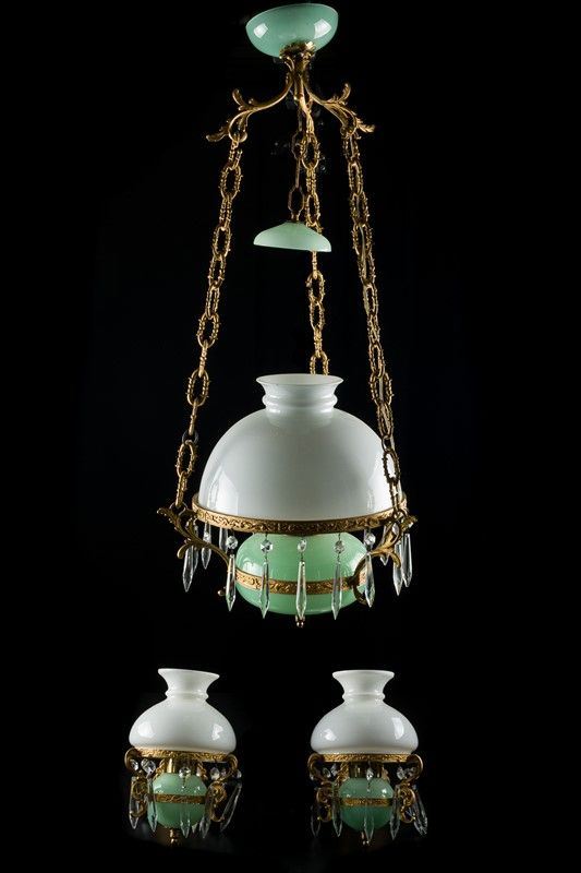 Lampadario e coppia di applique