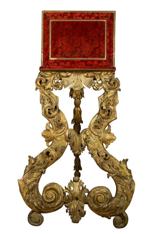 Gilded wood lectern