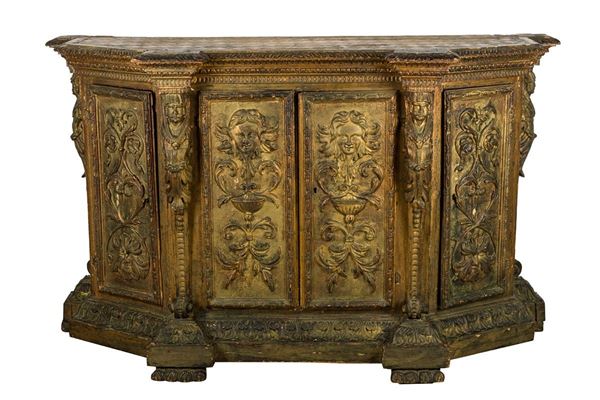 Credenza in legno dorato