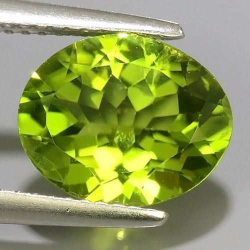 Peridoto verde naturale