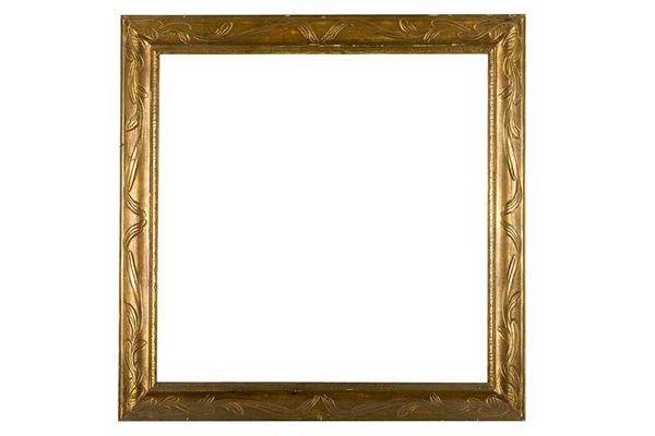 Cornice in legno dorato
