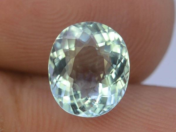 Natural aquamarine