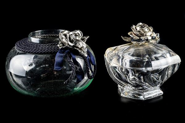 Pair of two containers
