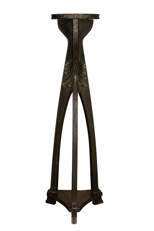 Liberty pedestal