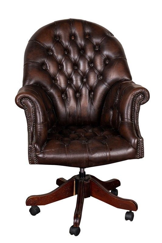 Swivel armchair
