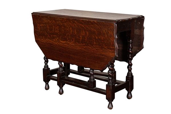Side table with flaps