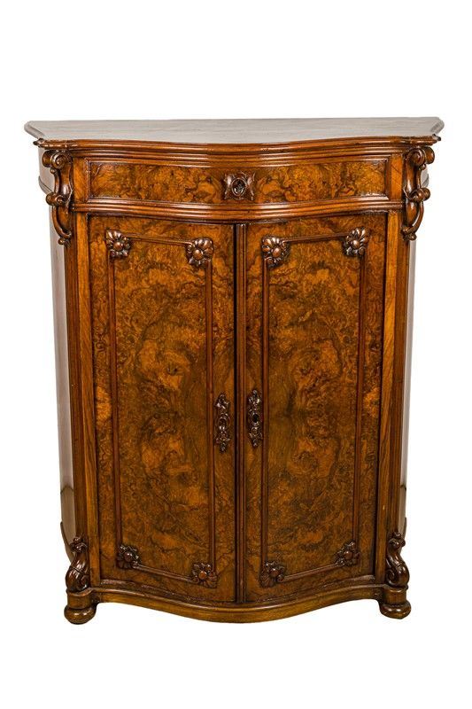 Walnut briar sideboard