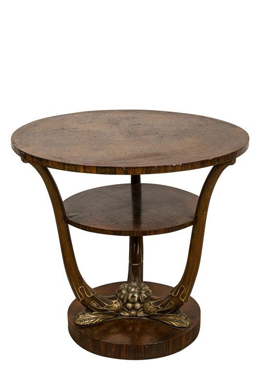 Round table