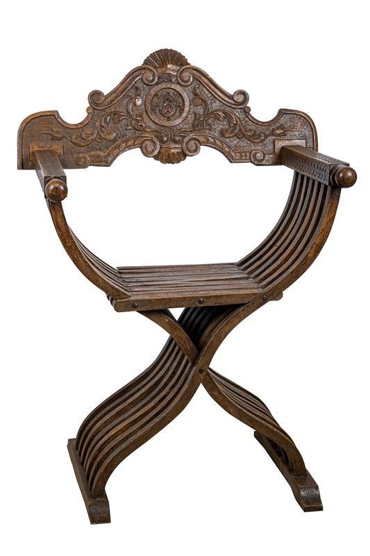 Savonarola in walnut