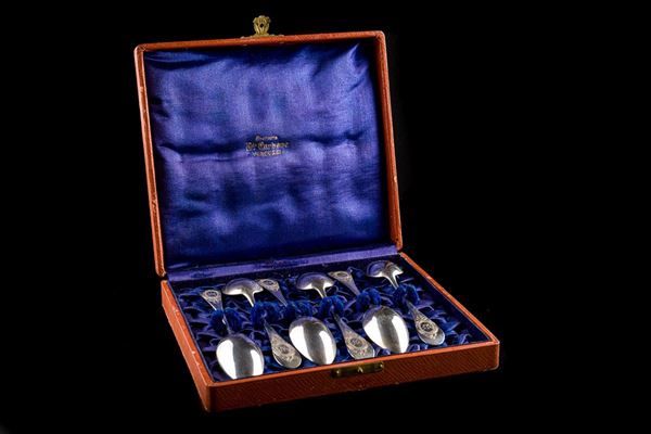 Lot of six 800 silver dessert spoons
