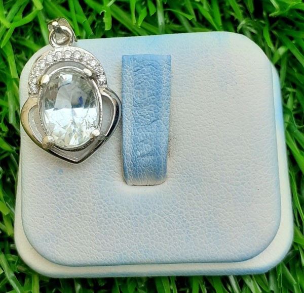 Ciondolo in argento 925 con acquamarina goshenite del Madagascar