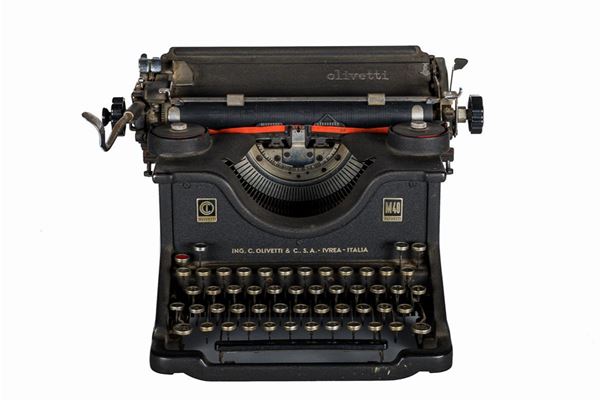 Olivetti M40 typewriter