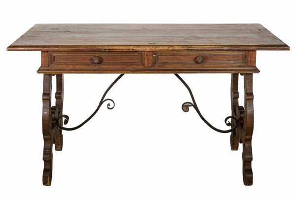 Seventeenth-century style desk in walnut