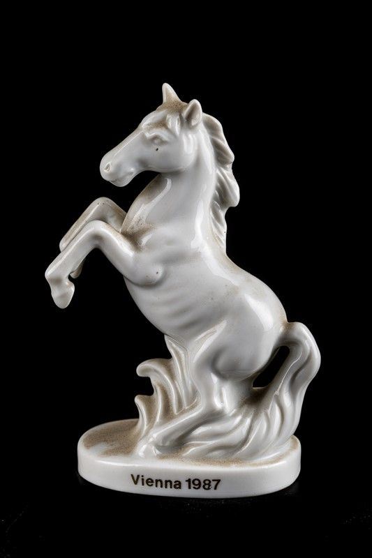 Rampant horse
