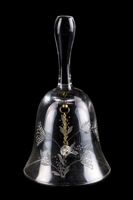 Glass bell