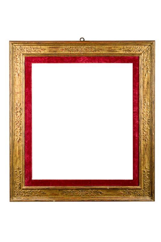 Cornice in legno dorato
