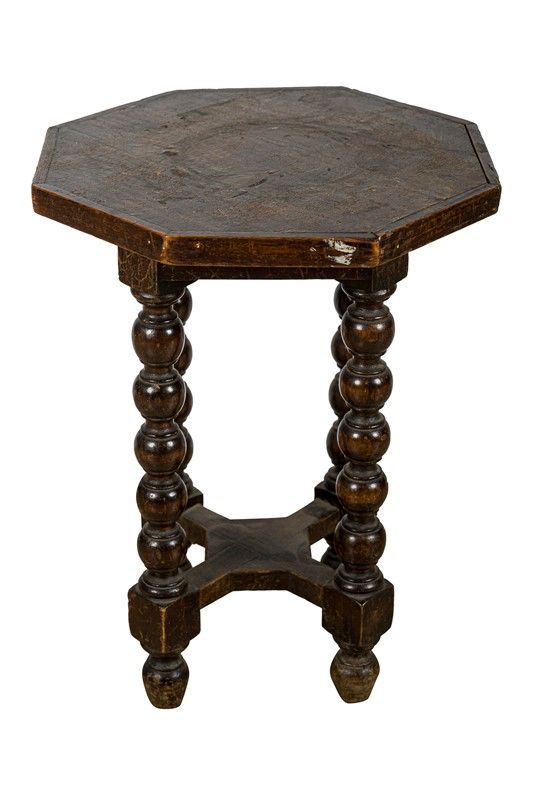 Octagonal stool