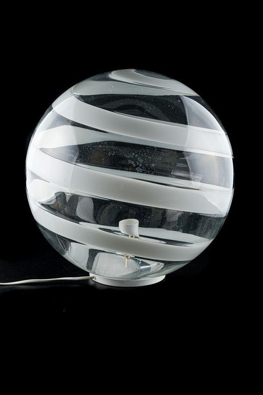 Table lamp