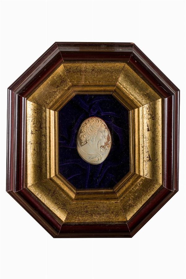 Cameo with double profile of a woman