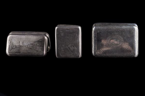 Lot of 1 cigarette case and 2 silver snuffboxes