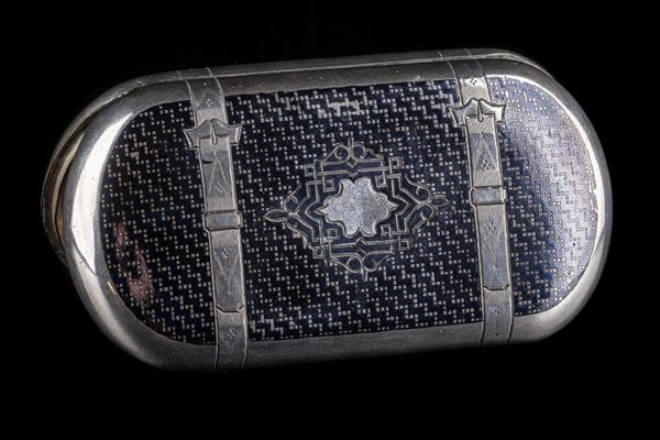 Cigar case in silver and niello