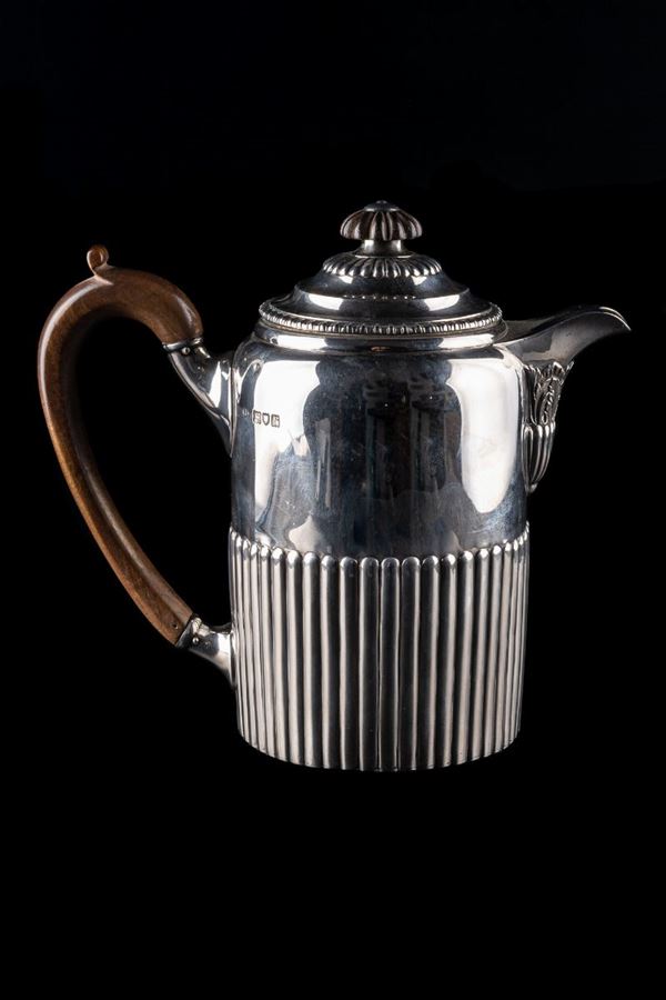 Silver pourer