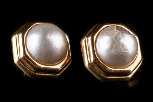 Coppia di orecchini in oro 750
