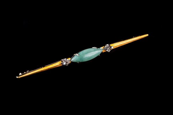 750 gold brooch