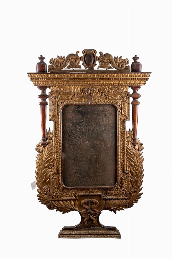 Mirror in gilded wood